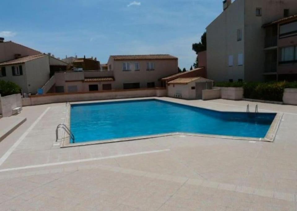 Agreable Studio Cabine - Piscine - Parking - Proche Plage Richelieu Agde Dış mekan fotoğraf